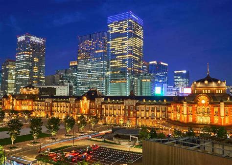 東京駅から川崎駅: 都市の鼓動と鉄道の詩